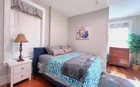 G5 King Bed Central Location Museums Free Parking
