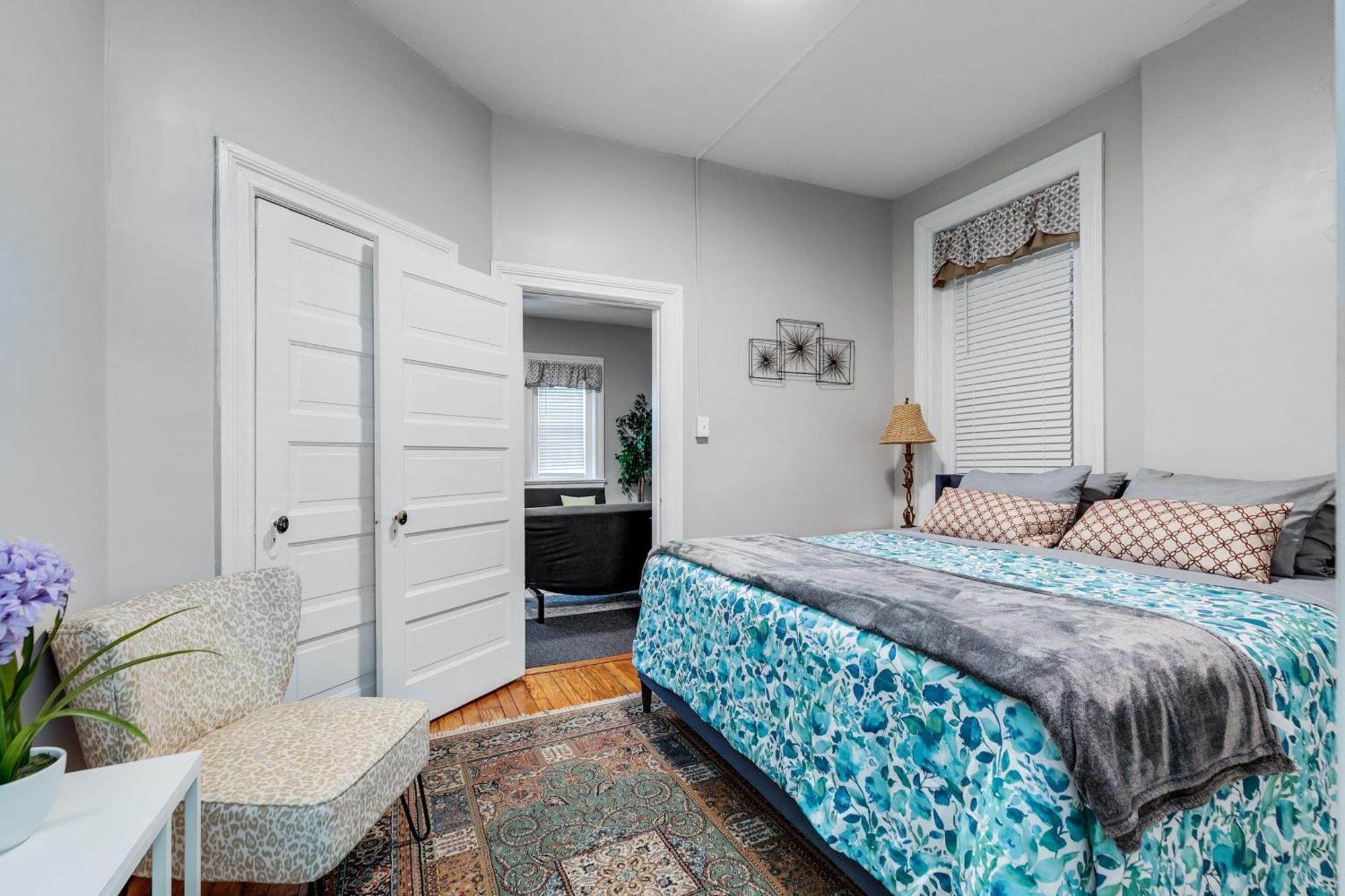 G5 King Bed Central Location Museums Free Parking Richmond Exterior photo